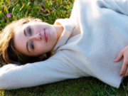 Miley Cyrus torna alle origini e fa centro con Malibu