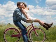 L’amore? Basta un tocco e sincronizza i battiti del cuore