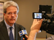 Gentiloni cresce all’ombra del Quirinale. E Renzi non sta sereno