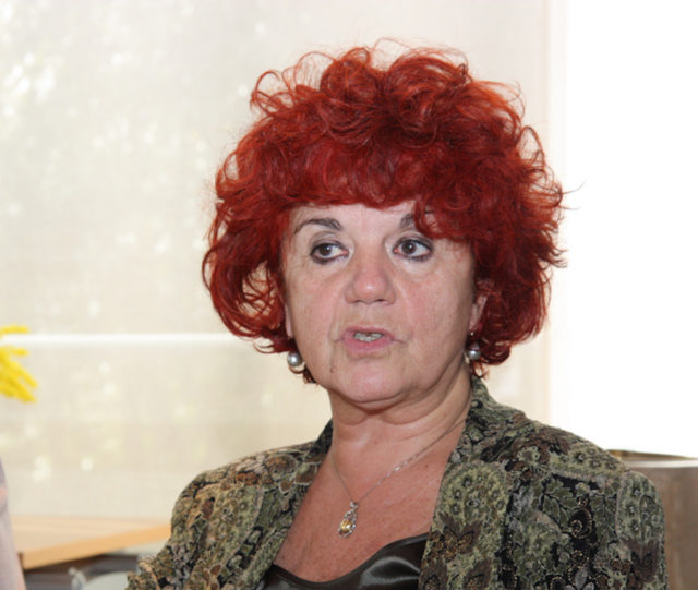 scuola-assunzioni-immigrati-precari-a-rischio