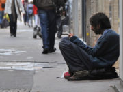 Mendicanti, rom e migranti: duro scontro nella Chiesa mendicanti-rom-migranti-scontro-nella-chiesa