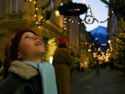 Le Feste non hanno più identità, dal Natale in Cina all’Italia senza Presepe