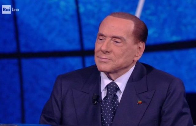 forza-italia-perno-moderati-bastone-berlusconi