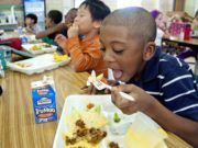 Lodi e il caso mensa: quando il conto lo pagano i bambini lodi-mensa-conto-pagano-bambini