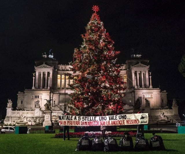 roma-buone-feste-tra-rifiuti-new-york-times