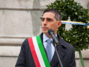 Pizzarotti adesso gode come un Grillo pizzarotti-gode-come-un-grillo