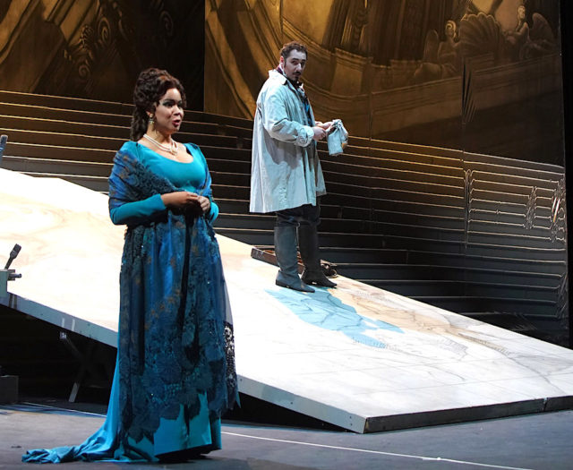 tosca-thriller-municipale-piacenza