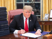 Trump, l’Italia e la carica del 7° Cavalleggeri trump-italia-e-la-carica-del-7-cavalleggeri