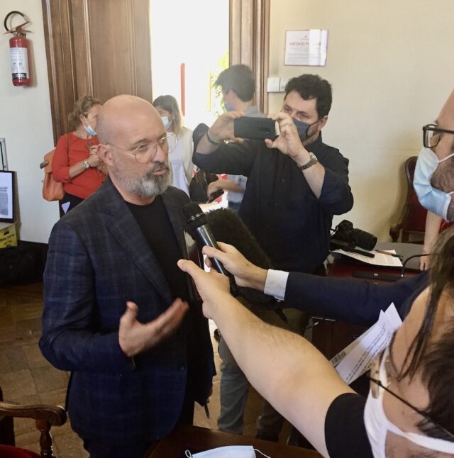 bonaccini-a-piacenza-futuro-ex-ospedale-militare
