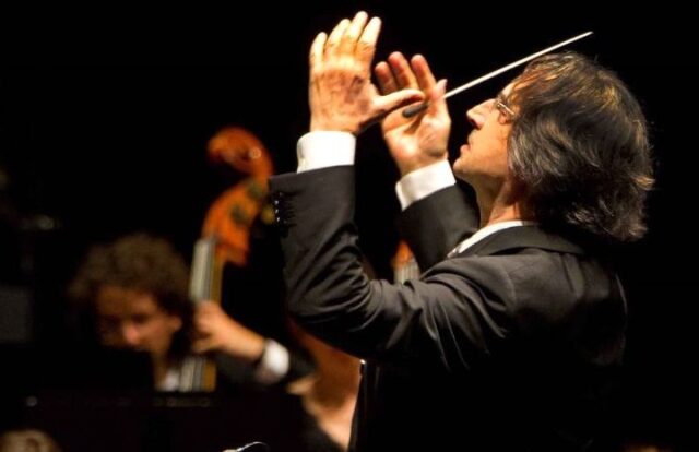 riccardo-muti-e-concerto-della-rinascita-grande-musica-torna-al-municipale