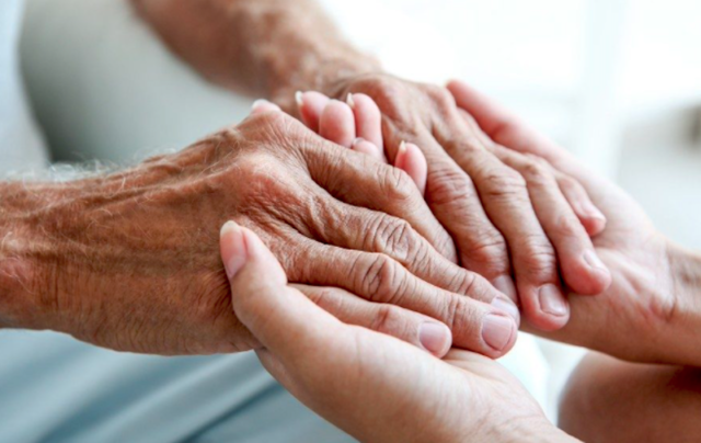 anziani-anche-in-emilia-visite-nelle-residenze-con-il-green-pass