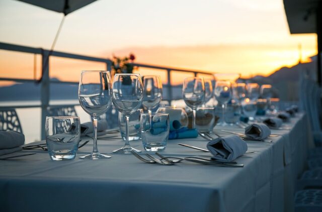 coprifuoco-a-mezzanotte-leffetto-cenerentola-vale-un-miliardo-di-euro