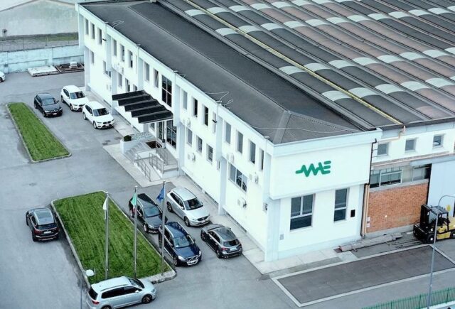 leonardo-a-piacenza-con-mae-fibra-di-carbonio-nellaerospaziale