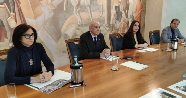 la-piacenza-che-era-tutto-sulla-mostra-natalizia-offerta-dalla-banca-di-piacenza