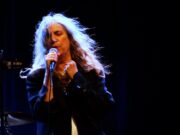 Patti Smith: per il maltempo il concerto si terrà all’interno della Basilica di Santa Maria di Campagna patti-smith-per-il-maltempo-il-concerto-si-terra-allinterno-della-basilica-di-santa-maria-di-campagna