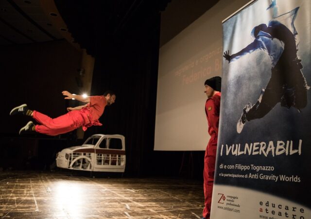 i-vulnerabili-spettacolo-sulla-sicurezza-stradale-al-municipale-di-piacenza