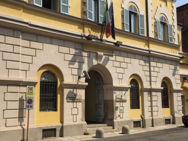 fideiussione-falsa-caso-piacenza-diventa-nazionale-sequestri-della-procura-cittadina-in-tuttitalia