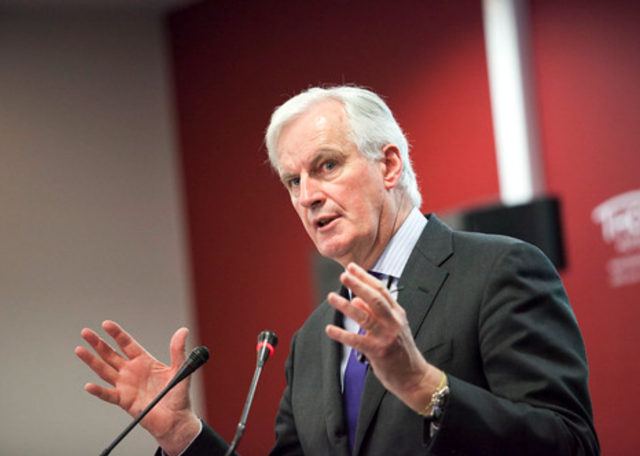 francia-sfiduciato-barnier-cade-governo-non-accadeva-dal-1962