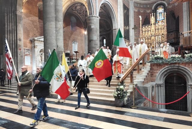 festa-delle-genti-a-piacenza-messa-con-vescovo-cevolotto-6-gennaio