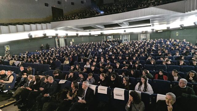 sulla-strada-giusta-800-giovani-allapertura-concorso-associazione-sonia-tosi