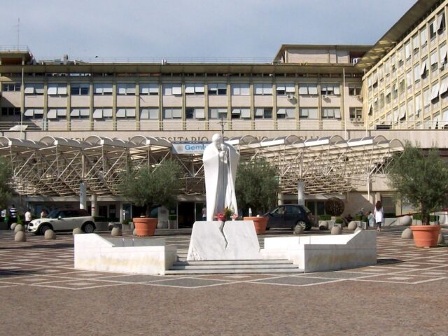 papa-francesco-in-condizioni-critiche-prognosi-riservata