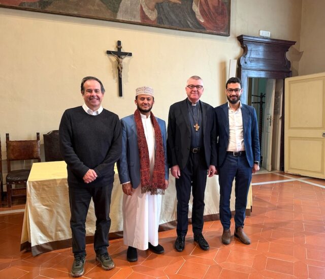 pasqua-auguri-comunita-islamica-di-piacenza-al-vescovo-cevolotto