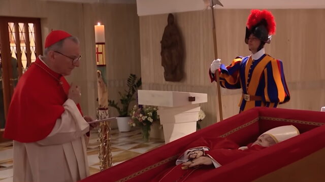 papa-francesco-funerali-visite-dei-fedeli-e