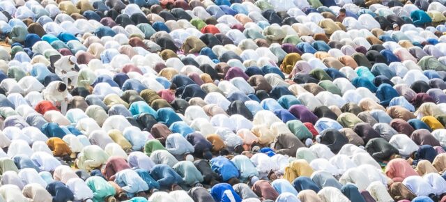 ronde-islamiche-quando-piacenza-e-il-suo-silenzio-fa-notizia