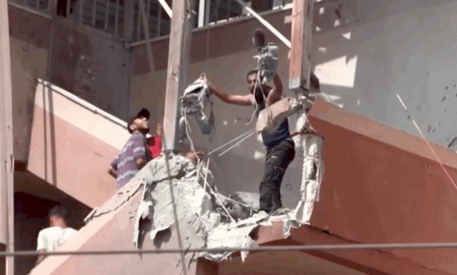 gaza-israele-attacca-ospedale-nasser-venti-morti-tra-cui-cinque-giornalisti