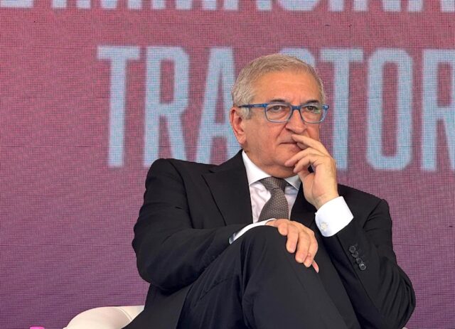 ministro-foti-risponde-per-le-rime-al-pd-piacentino-sui-pranzi-per-la-logistica