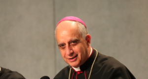 Monsignor Rino Fisichella chiude il Fol in Fest all’Università Cattolica di Piacenza monsignor-fisichella-chiude-il-fol-in-fest-alla-cattolica-di-piacenza